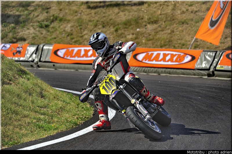 100_1_supermotard_alp_huez_2009