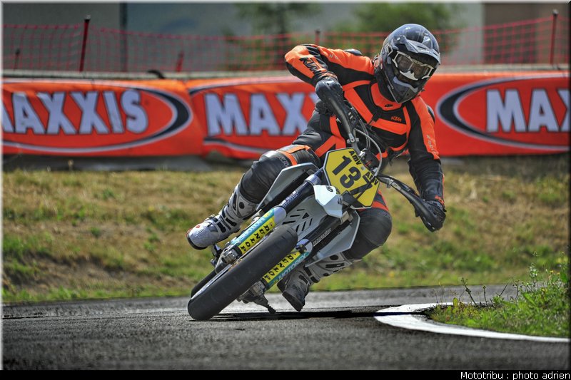 137_5_supermotard_alp_huez_2009