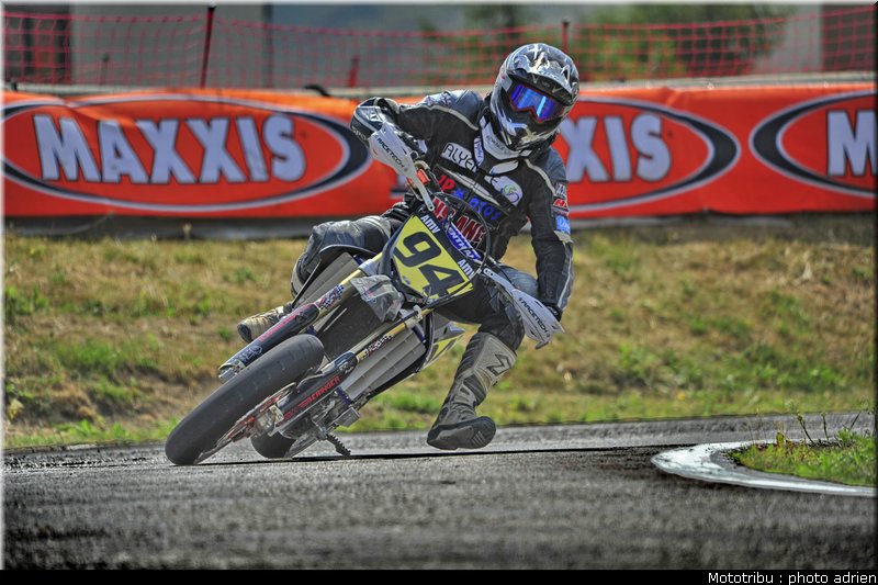 borne_7_supermotard_alp_huez_2009