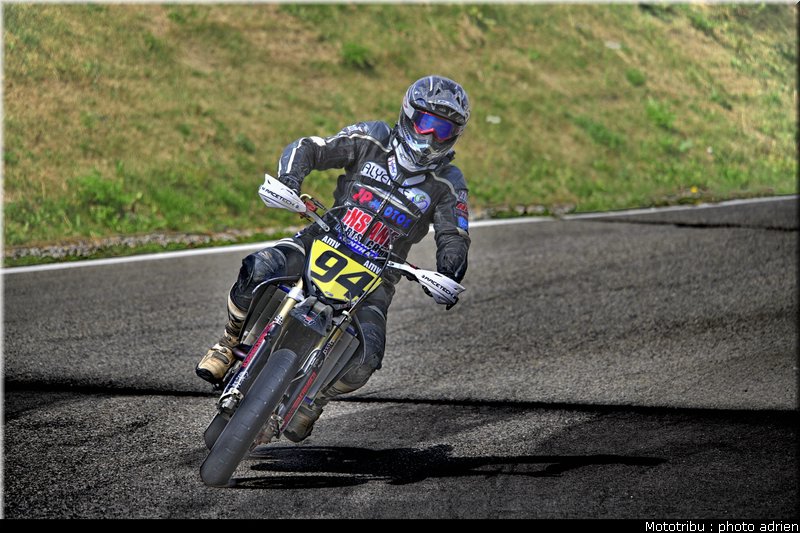 borne_8_supermotard_alp_huez_2009