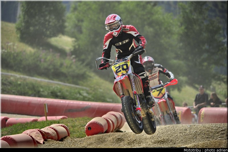 bougard_06_supermotard_alp_huez_2009
