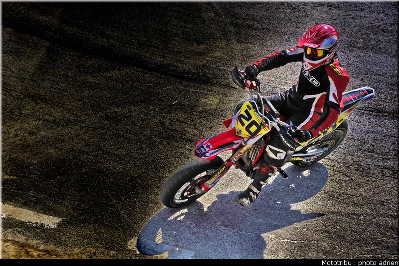 bougard_10_supermotard_alp_huez_2009