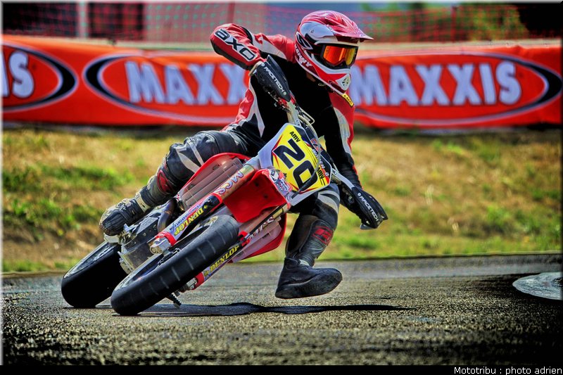 bougard_13_supermotard_alp_huez_2009