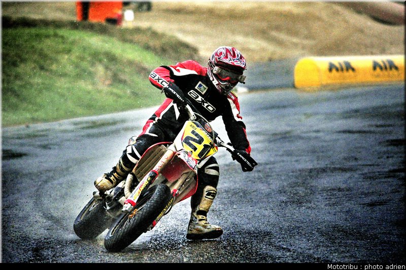 cazade_03_supermotard_alp_huez_2009