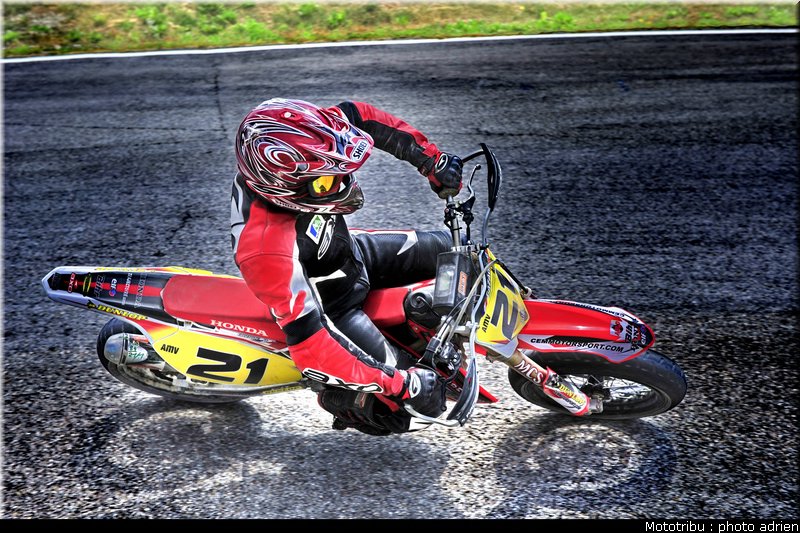 cazade_06_supermotard_alp_huez_2009