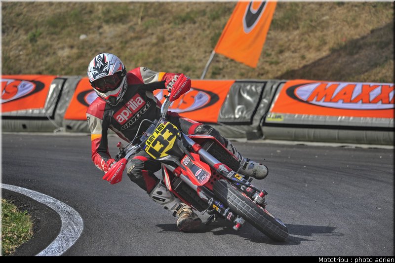 chevalier_2_supermotard_alp_huez_2009