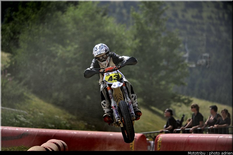 fura_10_supermotard_alp_huez_2009