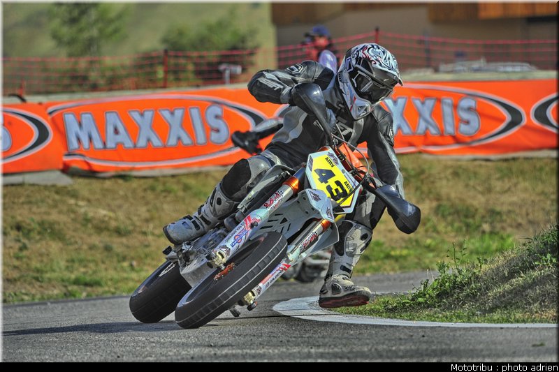 fura_24_supermotard_alp_huez_2009