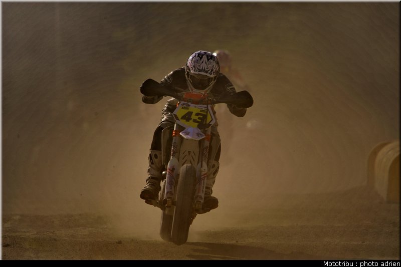 fura_26_supermotard_alp_huez_2009