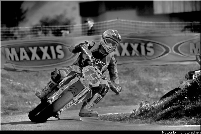 lassaigne_11_supermotard_alp_huez_2009