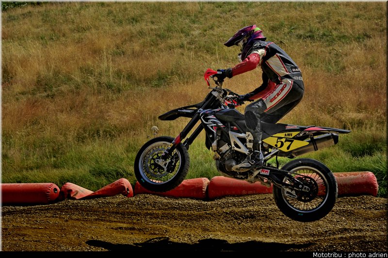 merchadou_01_supermotard_alp_huez_2009