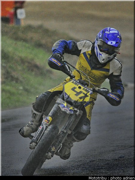 morel_a_06_supermotard_alp_huez_2009