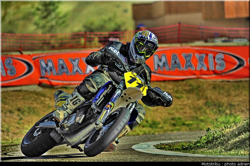 richer_19_supermotard_alp_huez_2009