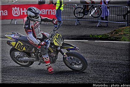 100_7_supermotard_alp_huez_2009.jpg