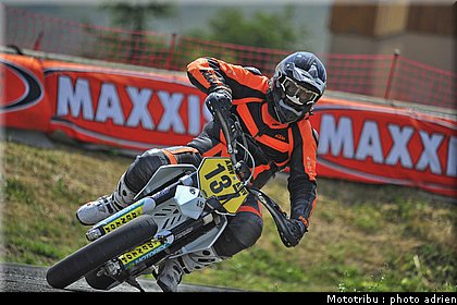 137_4_supermotard_alp_huez_2009.jpg