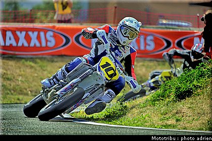 blot_16_supermotard_alp_huez_2009.jpg