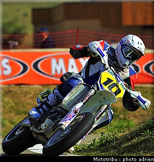 blot_23_supermotard_alp_huez_2009.jpg
