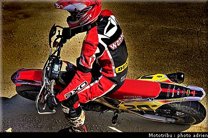 bougard_11_supermotard_alp_huez_2009.jpg