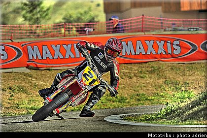 cazade_08_supermotard_alp_huez_2009.jpg