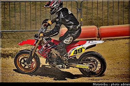 chutaux_08_supermotard_alp_huez_2009.jpg