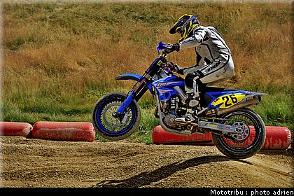 degueldre_04_supermotard_alp_huez_2009.jpg
