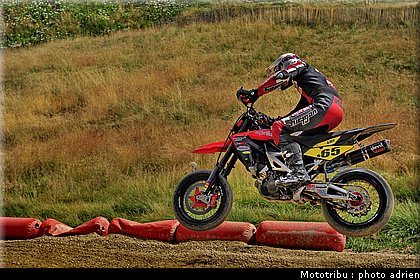 delenne_03_supermotard_alp_huez_2009.jpg