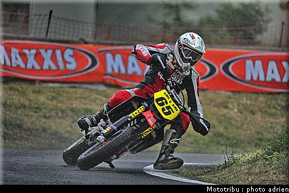 delenne_05_supermotard_alp_huez_2009.jpg