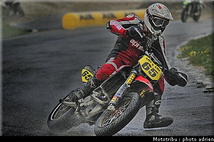 delenne_07_supermotard_alp_huez_2009.jpg