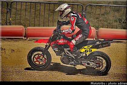 delenne_10_supermotard_alp_huez_2009.jpg