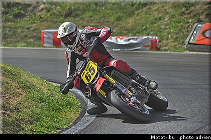 delenne_14_supermotard_alp_huez_2009.jpg