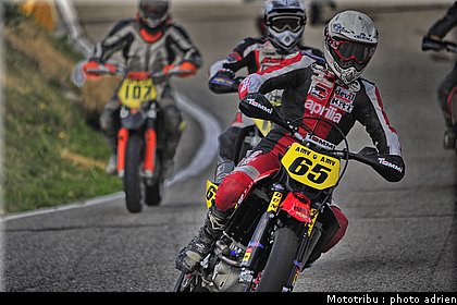 delenne_15_supermotard_alp_huez_2009.jpg