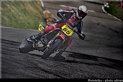 delenne_16_supermotard_alp_huez_2009.jpg