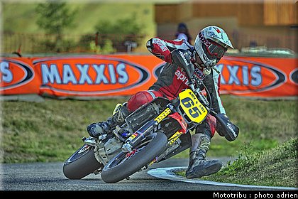 delenne_19_supermotard_alp_huez_2009.jpg