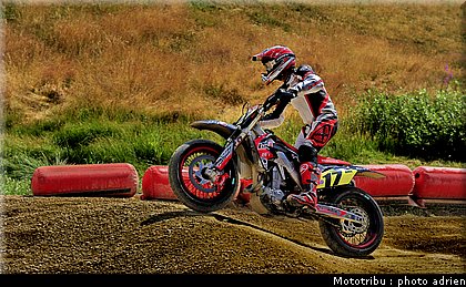 flandin_04_supermotard_alp_huez_2009.jpg