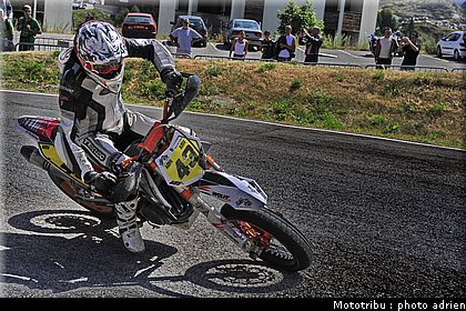fura_29_supermotard_alp_huez_2009.jpg