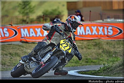 gauthereau_16_supermotard_alp_huez_2009.jpg