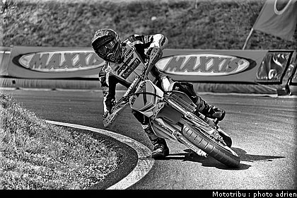giroud_10_supermotard_alp_huez_2009.jpg