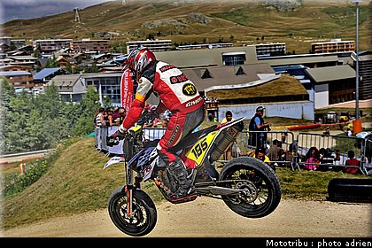 jacquelin_13_supermotard_alp_huez_2009.jpg