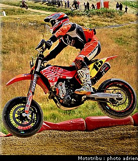 lassaigne_02_supermotard_alp_huez_2009.jpg