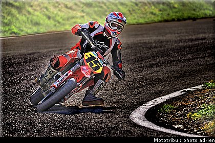 lassaigne_12_supermotard_alp_huez_2009.jpg