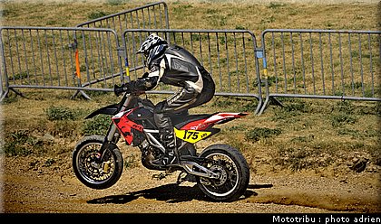 lescuyer_2_supermotard_alp_huez_2009.jpg