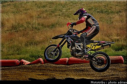 merchadou_01_supermotard_alp_huez_2009.jpg