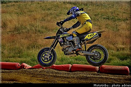 morel_a_03_supermotard_alp_huez_2009.jpg