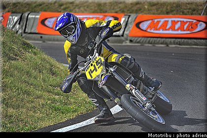 morel_k_06_supermotard_alp_huez_2009.jpg