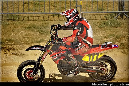oriol_08_supermotard_alp_huez_2009.jpg