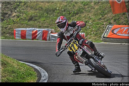 oriol_11_supermotard_alp_huez_2009.jpg