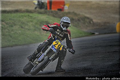 poulain_04_supermotard_alp_huez_2009.jpg