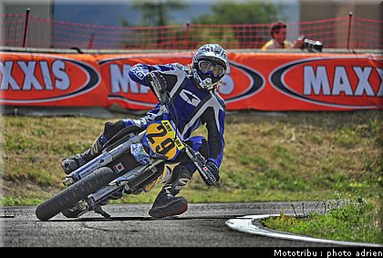 poulain_14_supermotard_alp_huez_2009.jpg