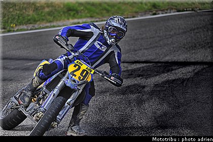 poulain_16_supermotard_alp_huez_2009.jpg