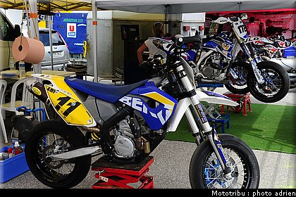 richer_12_supermotard_alp_huez_2009.JPG